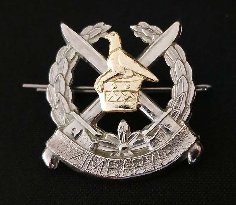 ZIMBABWE ARMY CAP BADGE                    V111