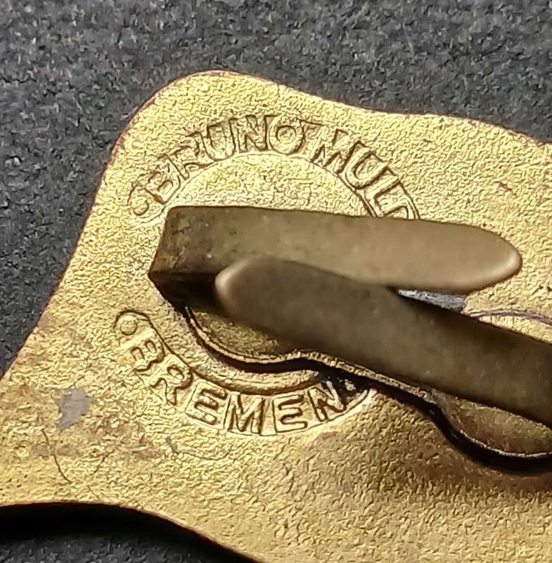 BISCHOFF COMPANIES GERMAN SHIPPING COMPANY BADGE   ( HALL MARKED SEE PHOTO`S )  V113