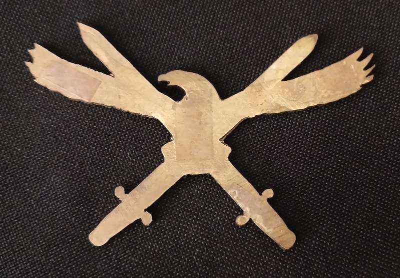 SAAF HQ -- SOUTH AFRICAN AIR FORCE HEADQUARTER BADGE        V116