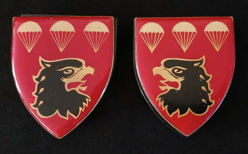 3 Parachute Battalion Shoulder Flashes 1st Issue ( Red Type ) With Backing  (3 Pins Repaired )  V117