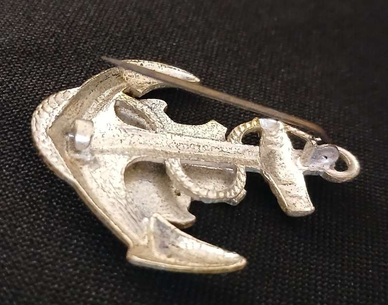 NORTHERN RHODESIA NAVY CAP BADGE       `` RARE ``` RARE ```   ( COLLIN R. OWEN 3555 )      V128