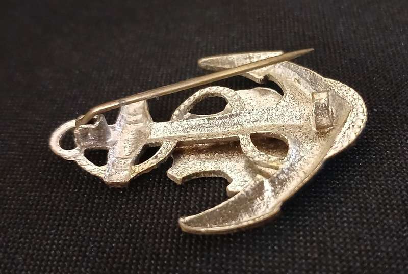 NORTHERN RHODESIA NAVY CAP BADGE       `` RARE ``` RARE ```   ( COLLIN R. OWEN 3555 )      V128