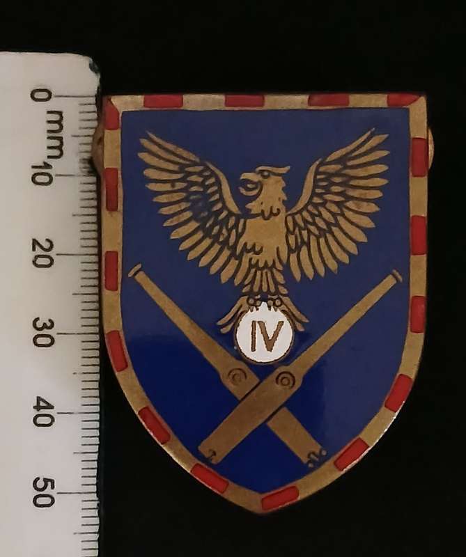 SADF 4 ARTILLERY REGIMENT SHOULDER FLASH      ENAMEL TYPE.  1ST ISSUE        V131