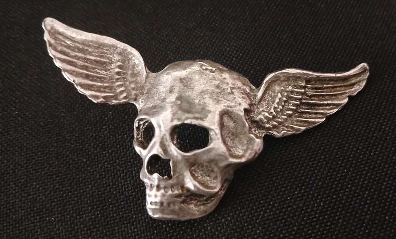 UNKNOWN SKULL WING BADGE                          V132