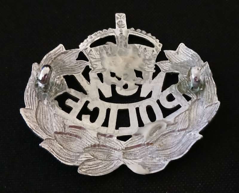NSW POLICE COMMISSIONED OFFICERS CAP BADGE  ``` RARE ```               C11