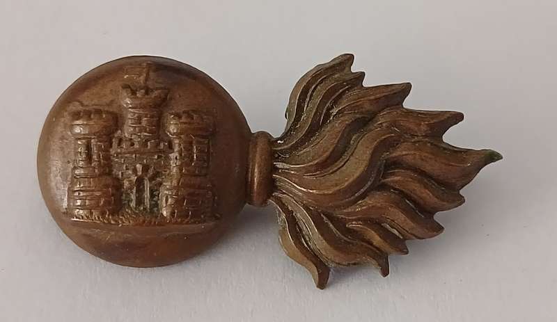 ROYAL INNISKILLING FUSILIERS IRISH REGIMENT BADGE               C18