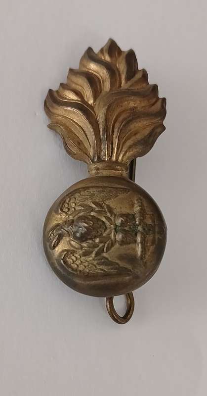 ROYAL IRISH FUSILIERS BADGE   POST 1903                     C19