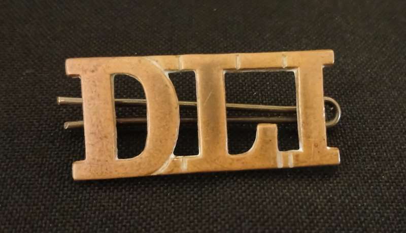 DURBAN LIGHT INFANTRY D.L.I SHOULDER TITLE (1897- 1920)         C31