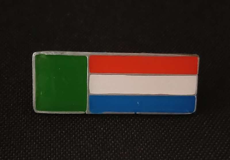 TRANSVAAL ( ZAR ) VIERKLEUR ENAMEL BAR BADGE               C45