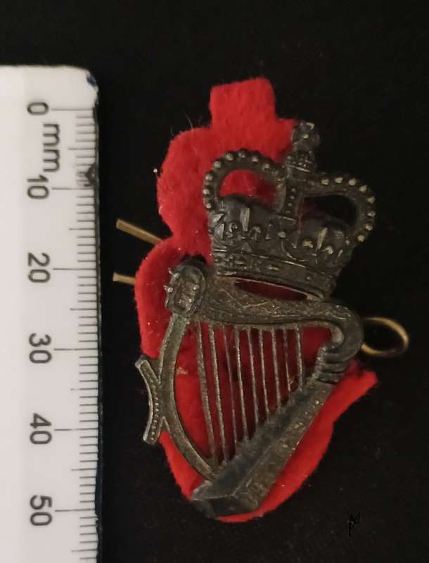 ROYAL ULSTER CONSTABULARY CAP BADGE                 C77