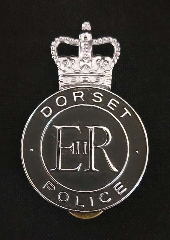 DORSET POLICE CAP BADGE                              C80