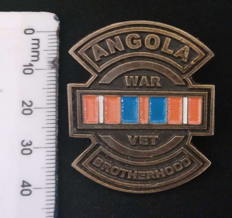 ANGOLA WAR VETERAN BROTHERHOOD BADGE                     C82
