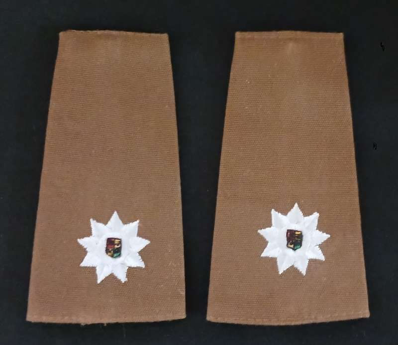 SADF MAJOR EPAULETTE PAIR                          L9
