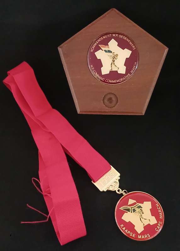 SADF NEW ARMY FOR A NEW CHALLENGE MEDAL AND W.P. COMMAND COMMEMORATIVE MARC PLAQUE      C101