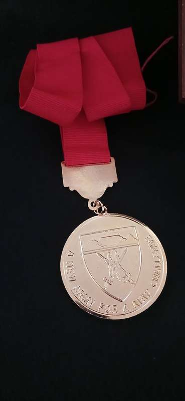 SADF NEW ARMY FOR A NEW CHALLENGE MEDAL AND W.P. COMMAND COMMEMORATIVE MARC PLAQUE      C101