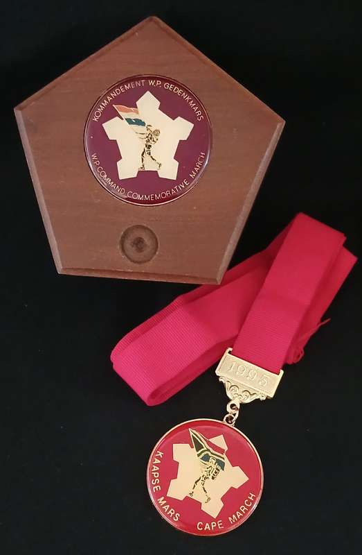 SADF NEW ARMY FOR A NEW CHALLENGE MEDAL AND W.P. COMMAND COMMEMORATIVE MARC PLAQUE      C101