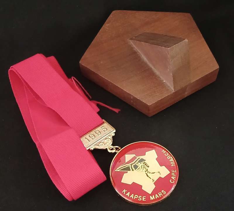 SADF NEW ARMY FOR A NEW CHALLENGE MEDAL AND W.P. COMMAND COMMEMORATIVE MARC PLAQUE      C101