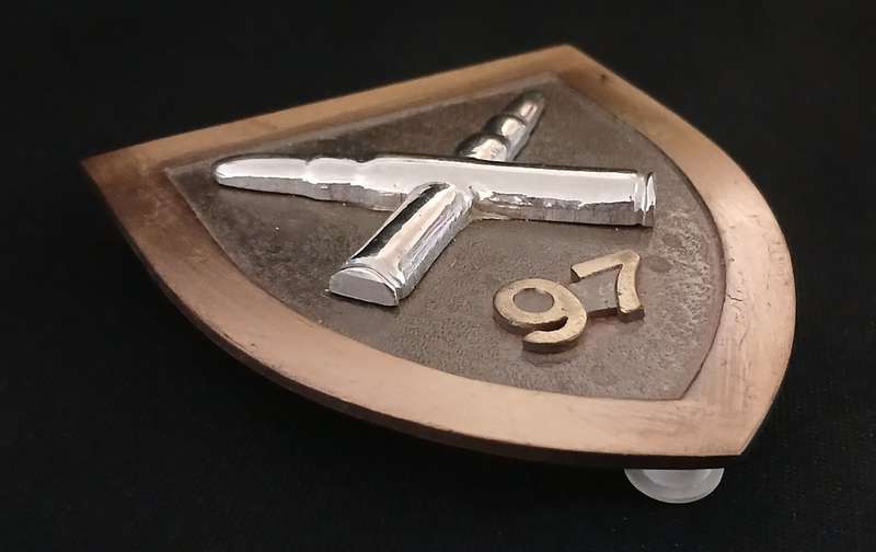 SA ARMY 97 AMMUNITION DEPOT ( DE AAR ) BADGE     Weight : 94.4 grams             C108