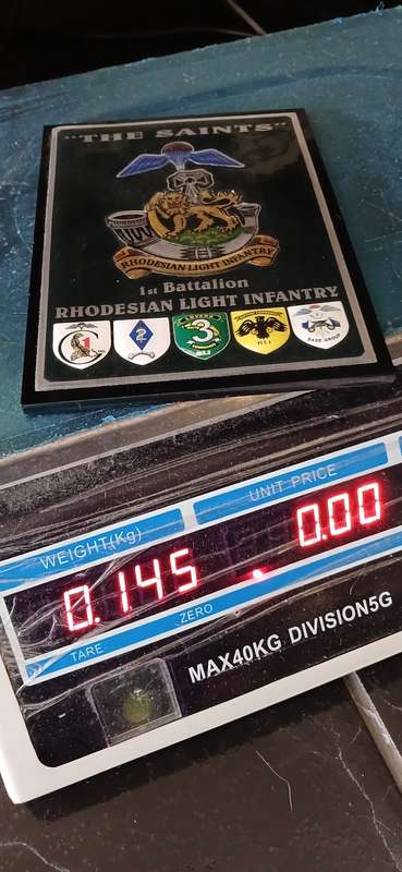 RHODESIAN LIGHT INFANTRY 1ST BATTALION ` THE SAINTS ` PLAQUE WITH 5 SHIELDS           No.1