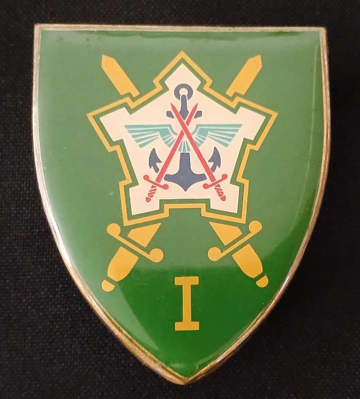 SADF CHIEF OF STAFF PERSONNEL ( YELLOW TYPE ) ( Note One Pin Repaired )          K14