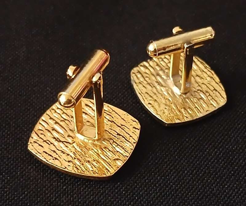South African Police Cufflinks  ( Old Coat Of Arms ) Officers Cufflinks        R52