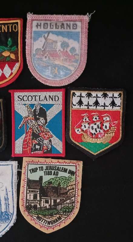 VINTAGE ASSORTED PATCHES             R65
