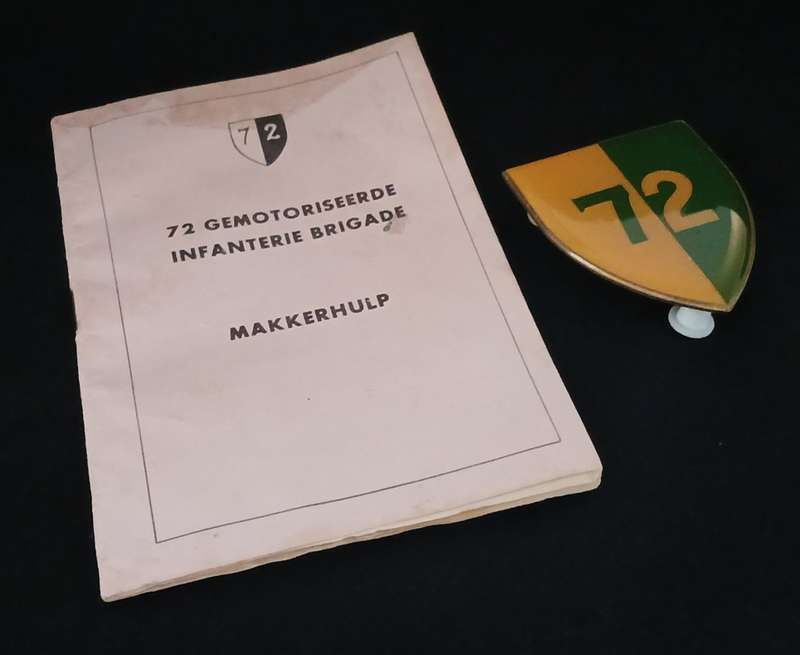 72 Gemotoriseerde Infanterie Brigade Makkerhulp+ Shoulder Flash     R75