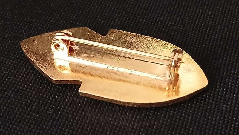 ANGLICAN CHURCH PIN BADGE           R96