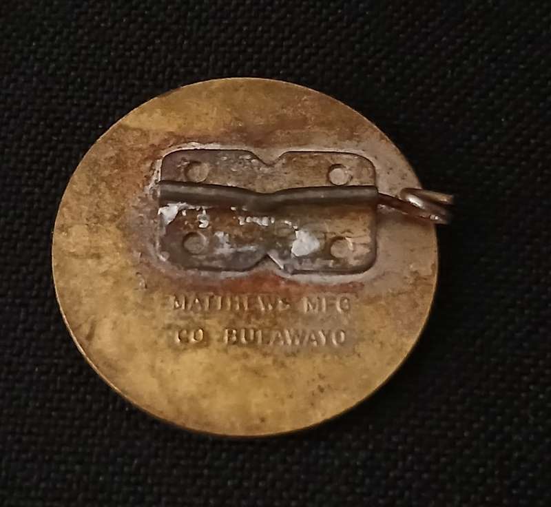 BULAWAYO 75TH ANNIVERSARY PIN BADGE   ( NOTE PIN BROKEN OFF )    R98