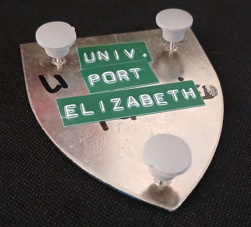 SADF UNIVERSITY  OF PORT ELIZABETH SHOULDER FLASH                       MM26