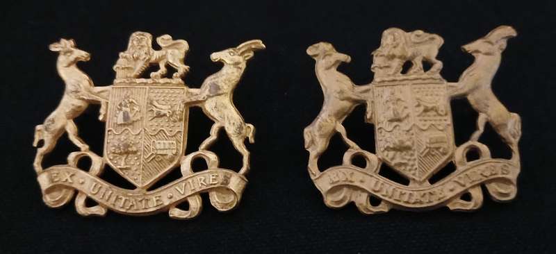 SOUTH AFRICAN AIR FORCE  - SA MAJOOR (AO2) RANK BADGES   FOR   Formal Dress (Stepouts)          R114