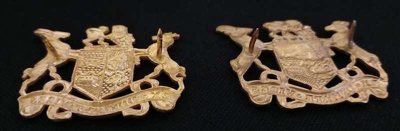 SOUTH AFRICAN AIR FORCE  - SA MAJOOR (AO2) RANK BADGES   FOR   Formal Dress (Stepouts)          R114
