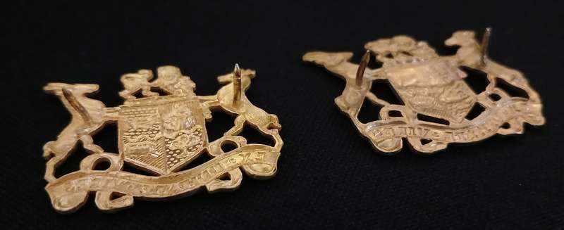 SOUTH AFRICAN AIR FORCE  - SA MAJOOR (AO2) RANK BADGES   FOR   Formal Dress (Stepouts)          R114