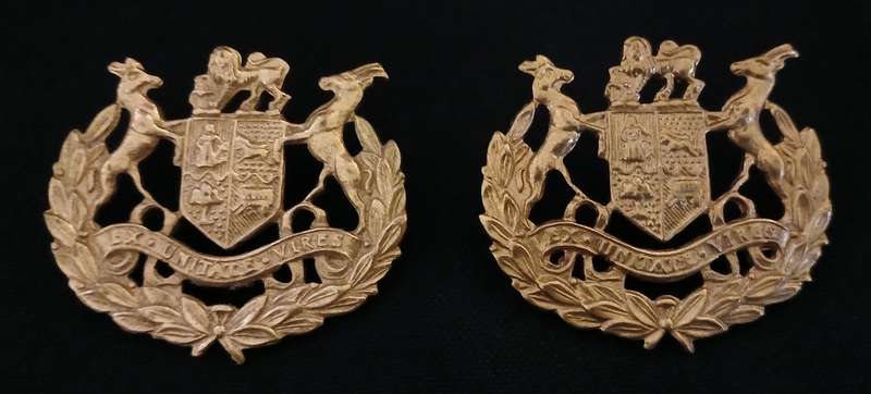 SOUTH AFRICAN AIR FORCE  - SA MAJOOR (AO1) RANK BADGES   FOR   Formal Dress (Stepouts)          R115