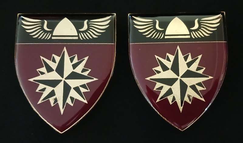 4 Special Forces Regiment Shoulder Flashes ( Maroon and Black NOT ISSUED )       L5