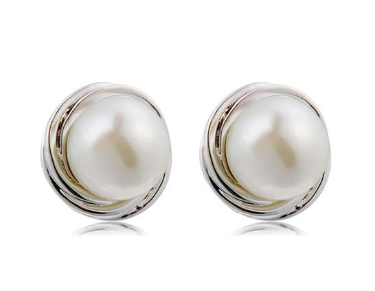 18K Gold Plated Alloy Pearl Decoration Earrings (White Gold)