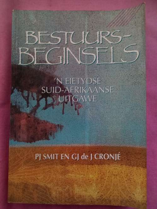 Bestuursbeginsels Smit, P J and Cronje, G J de J  9780702128813