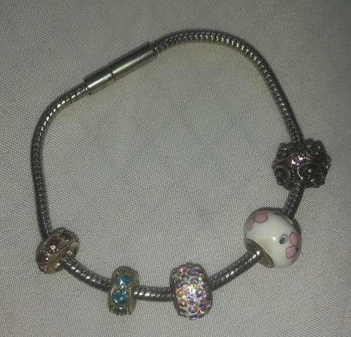 Bracelet with 5 beards