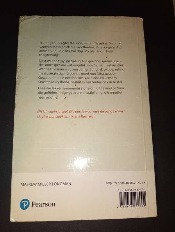 Speurder Nina Lucky - A. Hugo Paperback