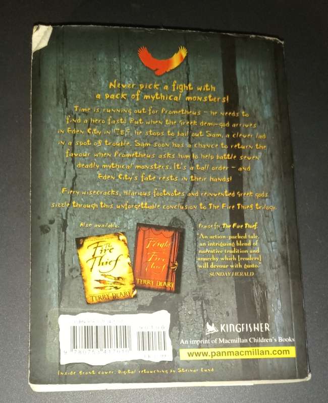Fire Thief Fights Back (Paperback) Terry Deary