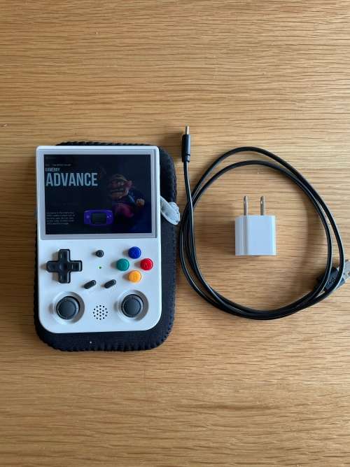 Anbernic RG353V Handheld Game Console Linux & Android Dual System 3.5-Inch