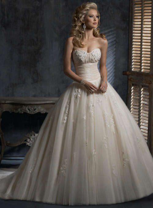 Wedding dress