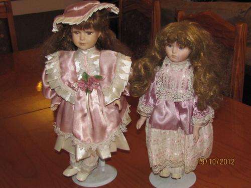 Vintage Porcelein Dolls - Great Condition