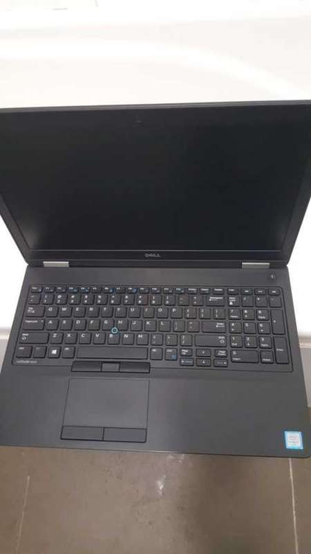 Dell Latitude E5570 i5-6200U 8GB RAM 500GB HDD 15.6" HD Notebook