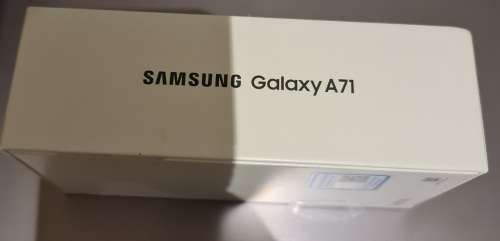 Samsung A71 64 Mega Pixel Smart Phone Quad Camera Dual Sim and open to all networks. Sealed NEW