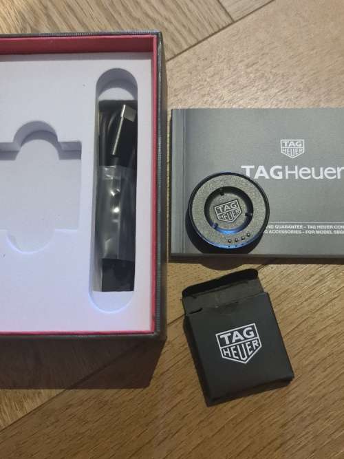 Tag Heuer Connected Charger ORIGINAL - NEW IN BOX - MODULAR  MOD No: EB0216-V