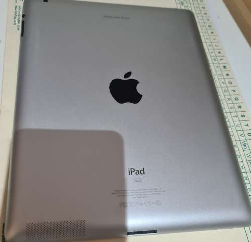 Apple iPad Gen 2 Retina 16GB Wifi Only - Mint condition