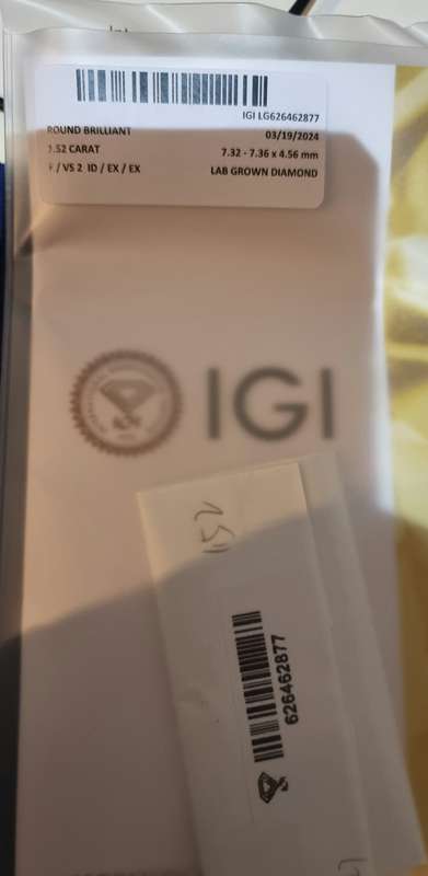 1.52ct Brilliant Round LG Diamond Certified Colour E VS2 Clarity
