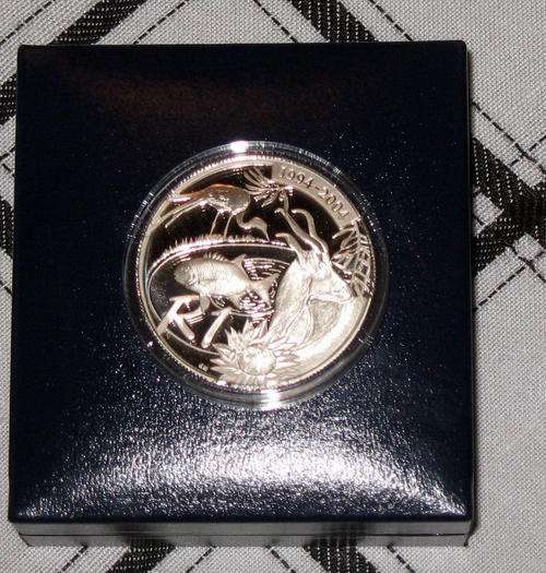 2004 Protea Silver R1 with Certificate of Authenticity from the SA MINT ----- R1 Start