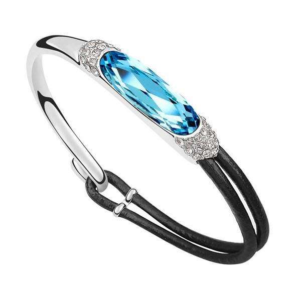 MADE WITH SWAROVSKI ELEMENTS CRYSTAL Leather, alloy and crystal bracelet**value R1380**